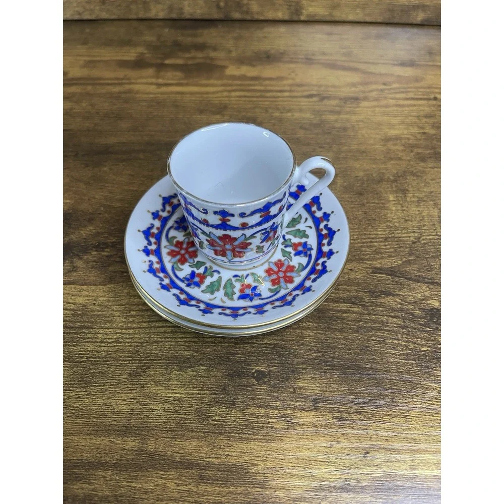 Cup and 2 saucer from turkey Blue gold edges‎